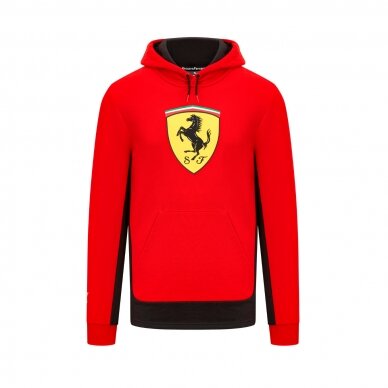 FERRARI didelis raudonas logotipas ant vyriško džemperio su gobtuvu FERRARI didelis raudonas logotipas ant vyriško džemperio su gobtuvu
